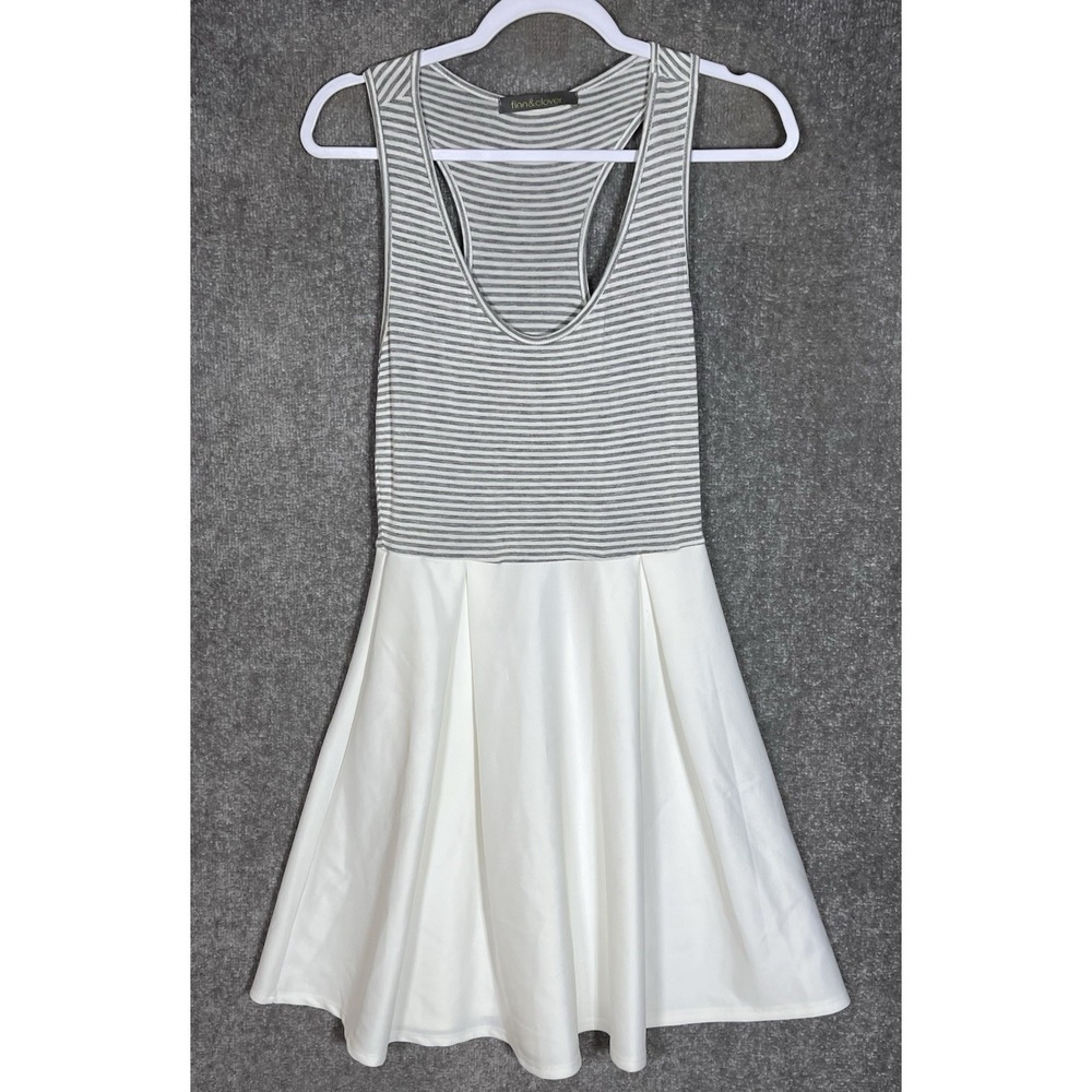 Finn & Clover Racerback Dress Womens Size M Gray White Stripe Scoop Neck Stretch